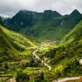 Sủng Là valley